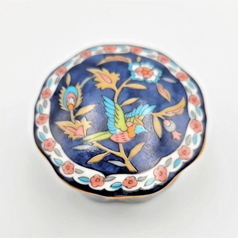 Vtg Takahashi Silk Road Hand Decorated Porcelain Trinket Box Blue w/ Bird Flower